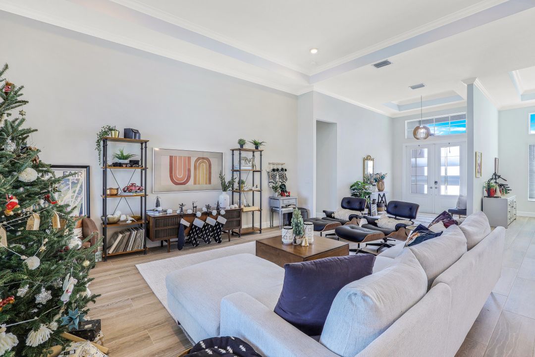 18421 WildBlue Blvd, Fort Myers, FL 33913