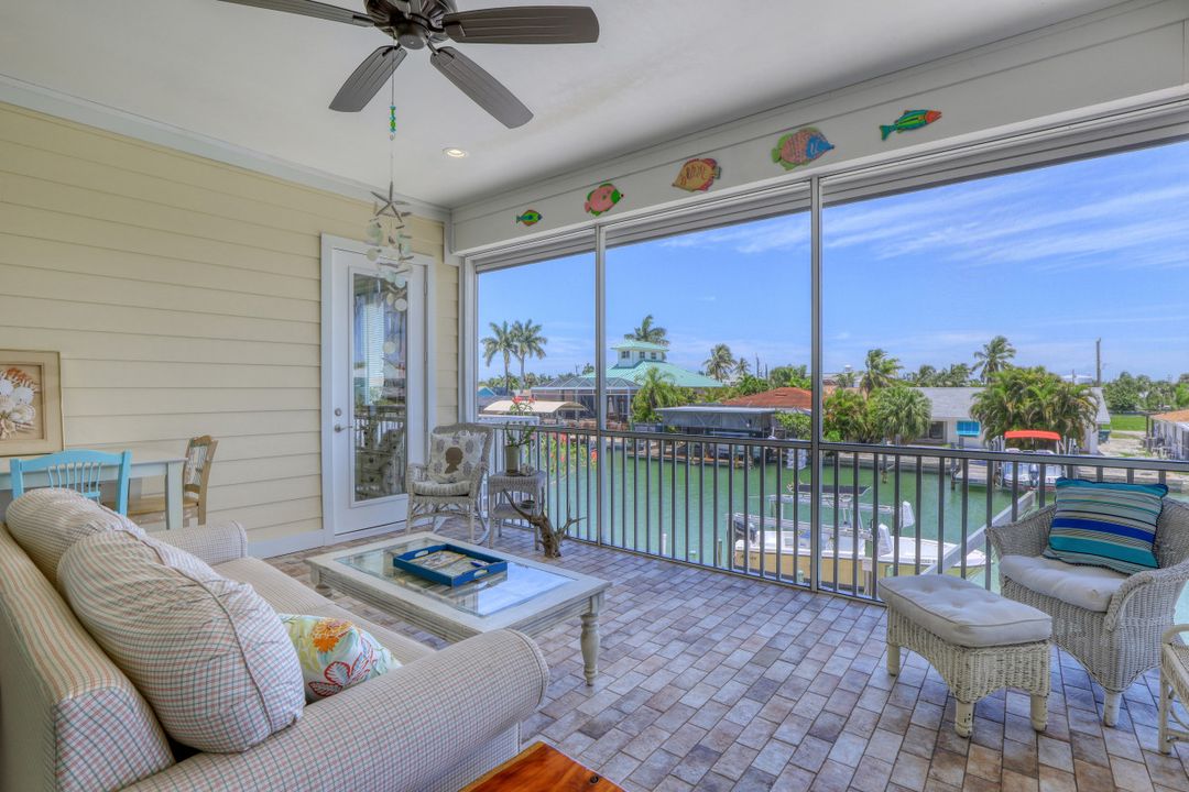 147 San Salvador St, Naples, FL 34113