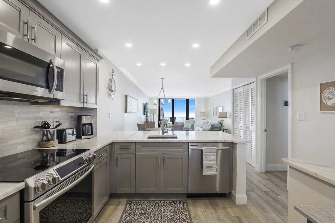 440 Seaview Ct #1205, Marco Island, FL 34145