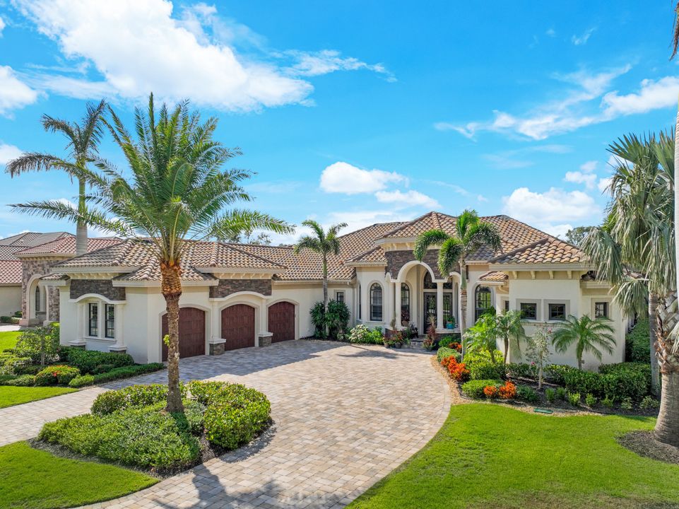 9360 Vittoria Ct, Fort Myers, FL 33912