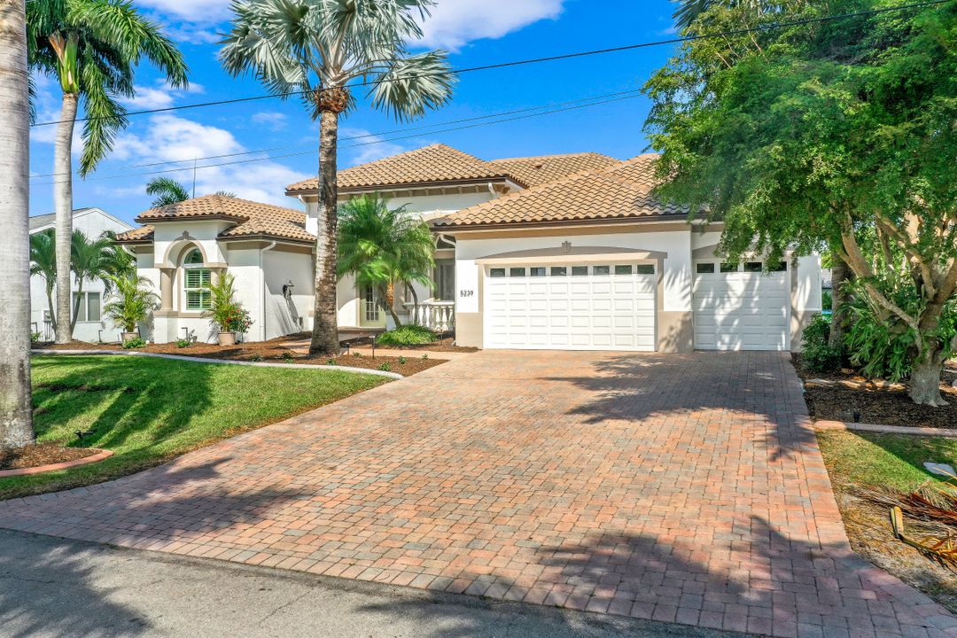 5239 SW 27th Ave, Cape Coral, FL 33914