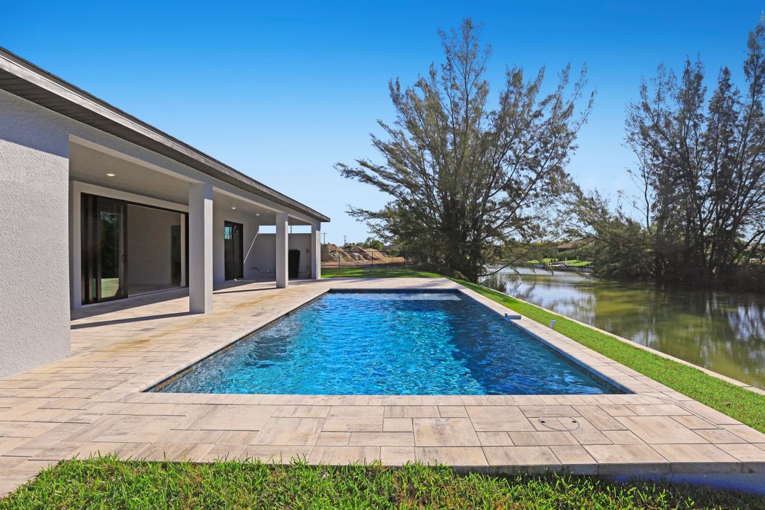 1524 SW 28th St, Cape Coral, FL 33914