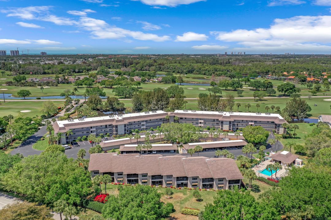 1782 Imperial Golf Course Blvd #c-104, Naples, FL 34110