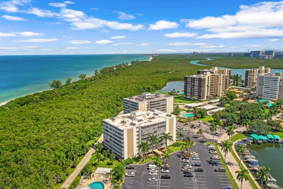 3 Bluebill Ave #512, Naples, FL 34108