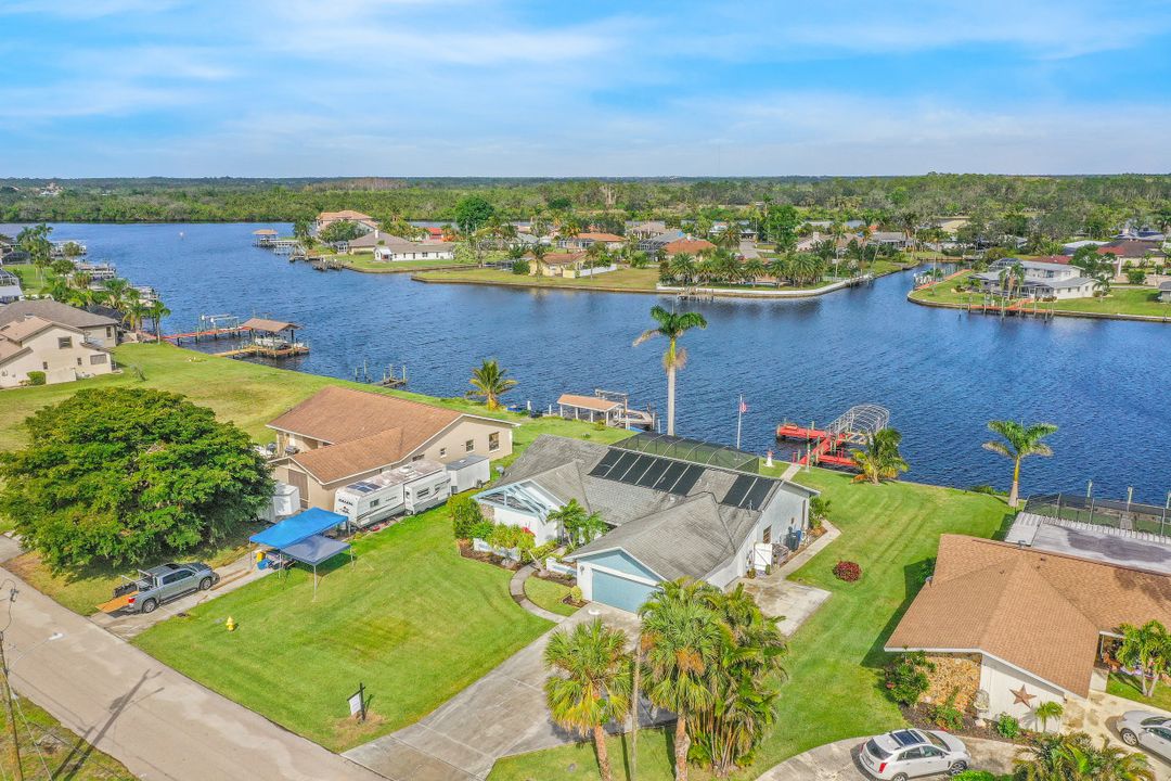 13380 Marquette Blvd, Fort Myers, FL 33905