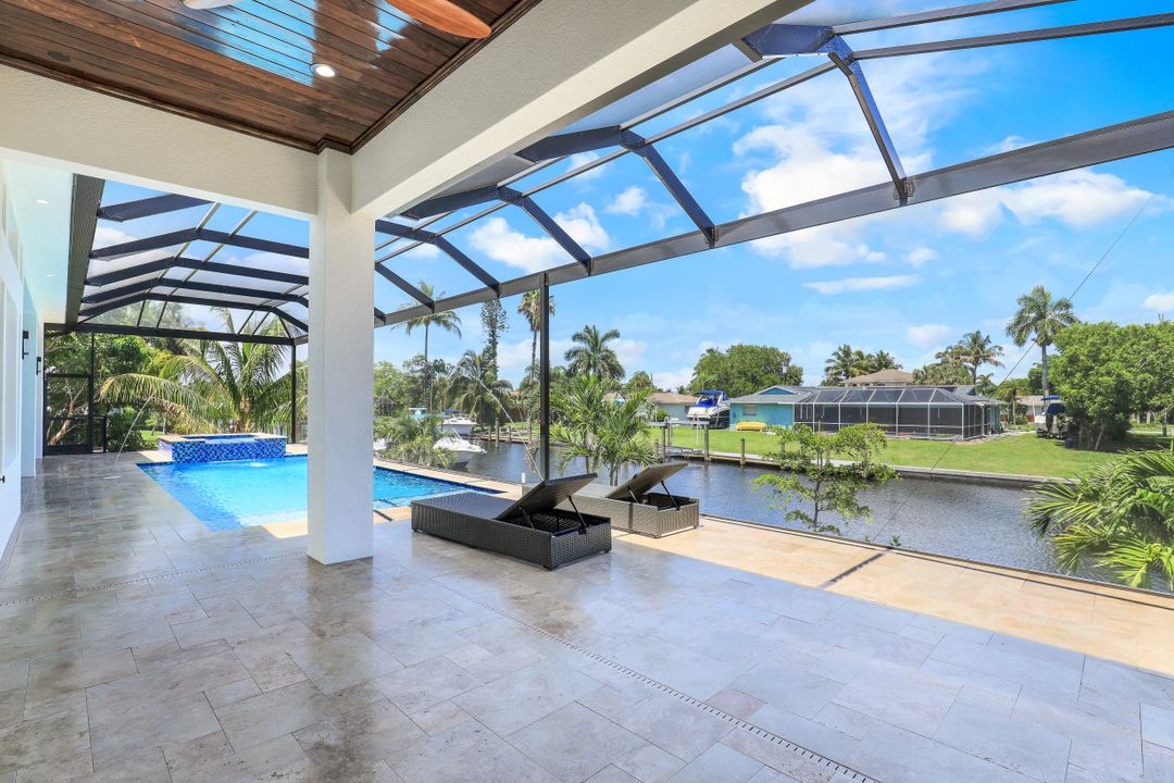 5333 Bayshore Ave, Cape Coral, FL 33904