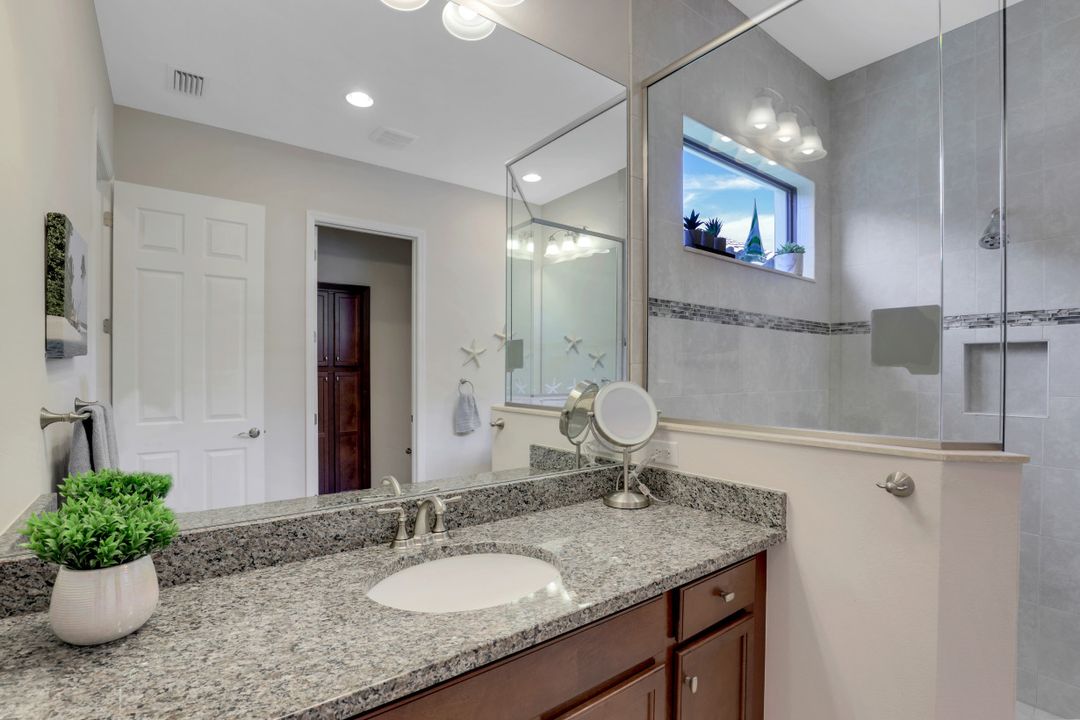 9073 Isla Bella Cir, Bonita Springs, FL 34135