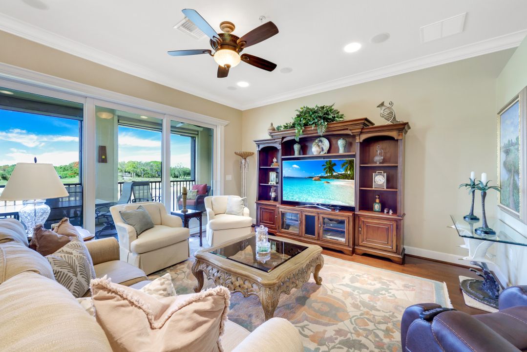 9220 Quartz Ln #201, Naples, FL 34120