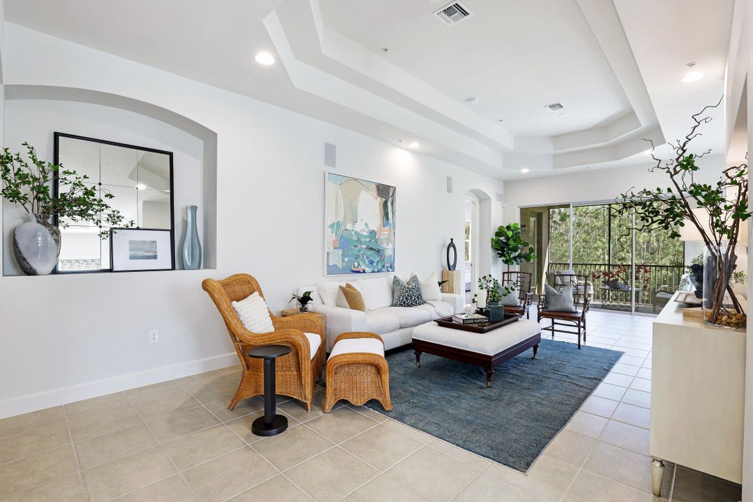 9512 Ironstone Terrace #202, Naples, FL 34120