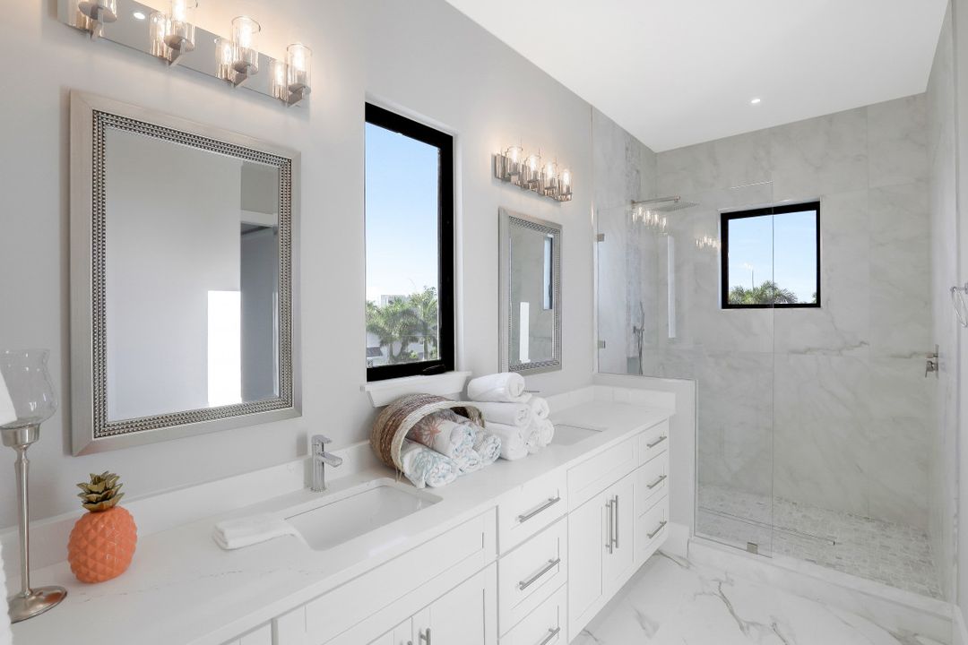 765 Pelican Ct, Marco Island, FL 34145