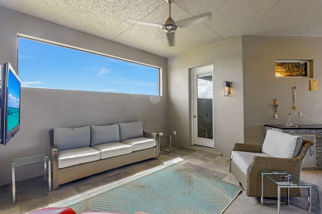 602 NW 32nd Pl, Cape Coral, FL 33993