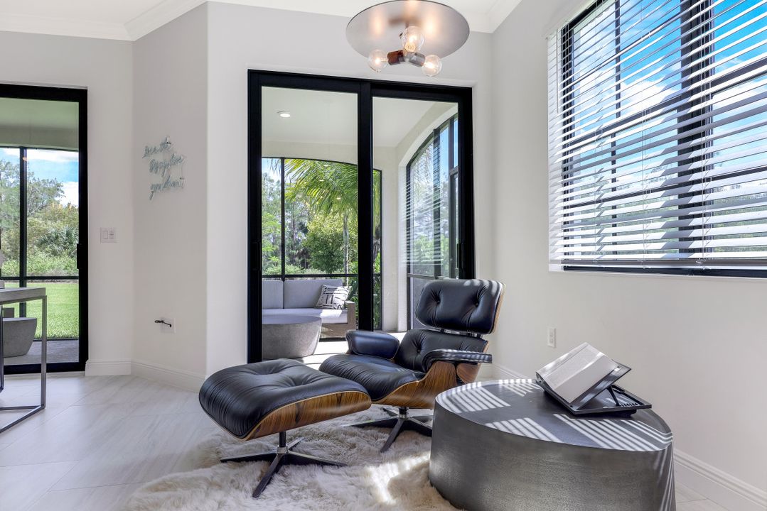 16348 Viansa Wy, Naples, FL 34110