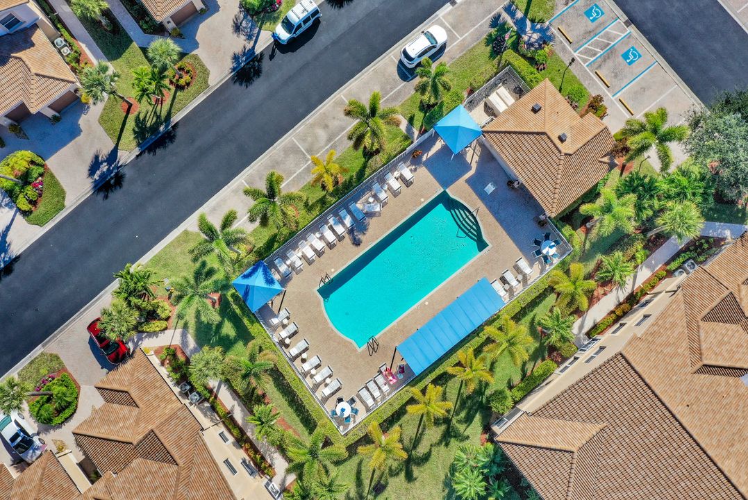 6828 Sterling Greens Dr #4402, Naples, FL 34104