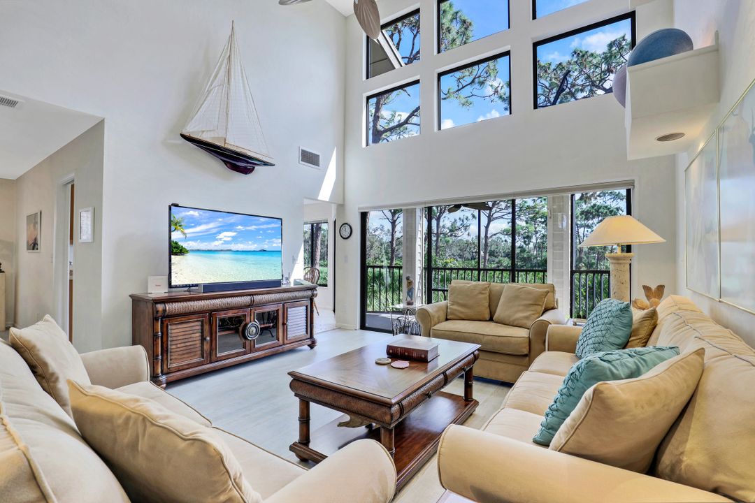 27131 Oakwood Lake Dr, Bonita Springs, FL 34134