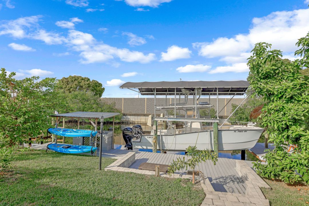 1847 Everest Pkwy, Cape Coral, FL 33904