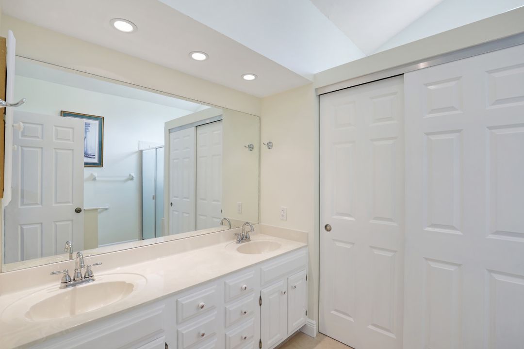 12690 Glen Hollow Dr, Bonita Springs, FL 34135