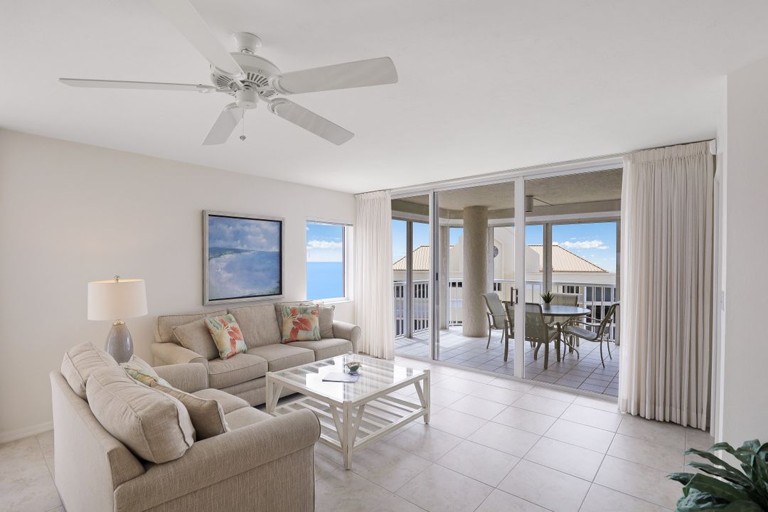 40 Seagate Dr #1101, Naples, FL 34103