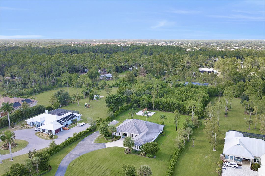 5931 Spanish Oaks Ln, Naples, FL 34119