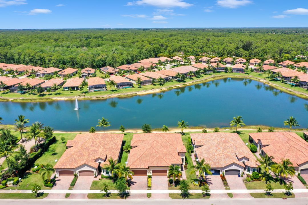 9124 Isla Bella Cir, Bonita Springs, FL 34135