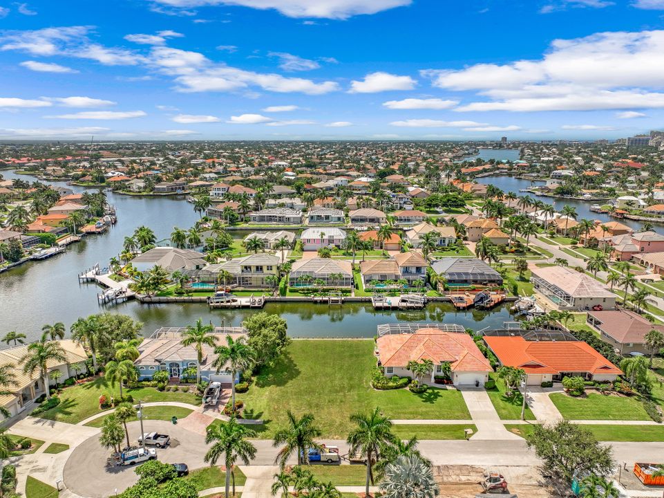 931 Ivory Ct, Marco Island, FL 34145