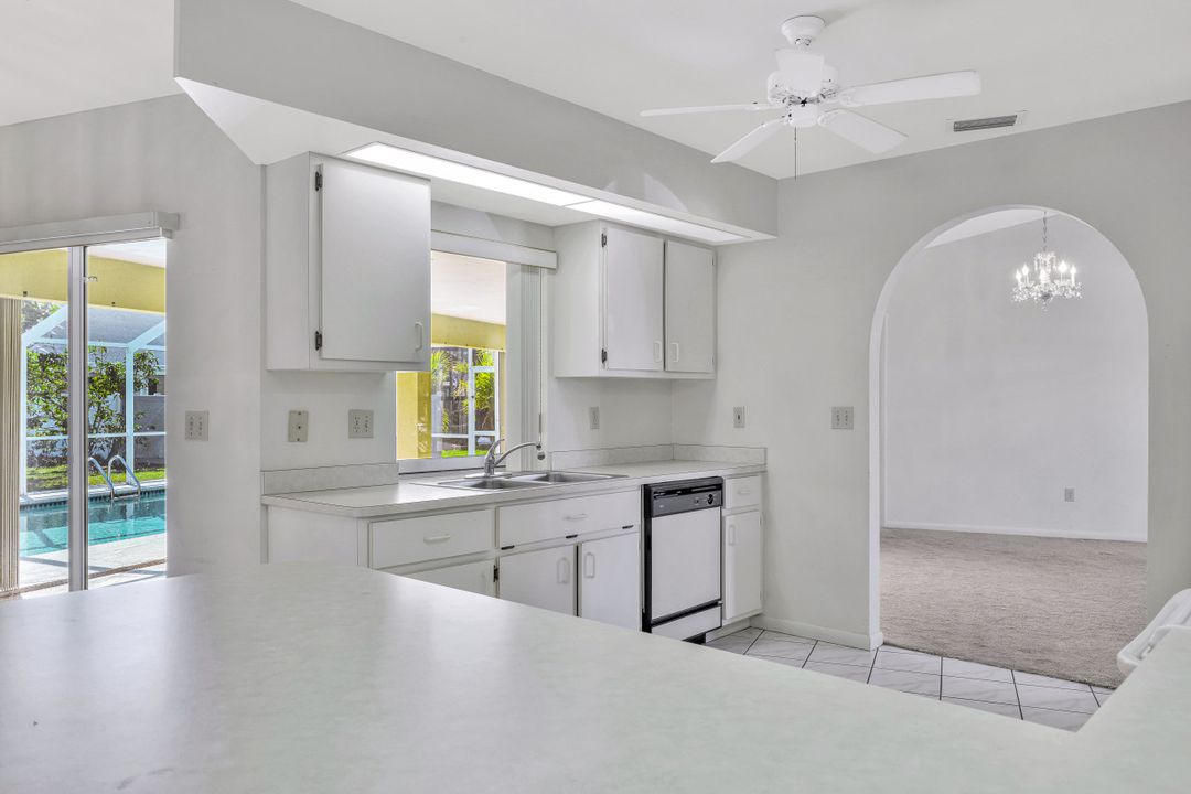 2218 SW 50th St, Cape Coral, FL 33914