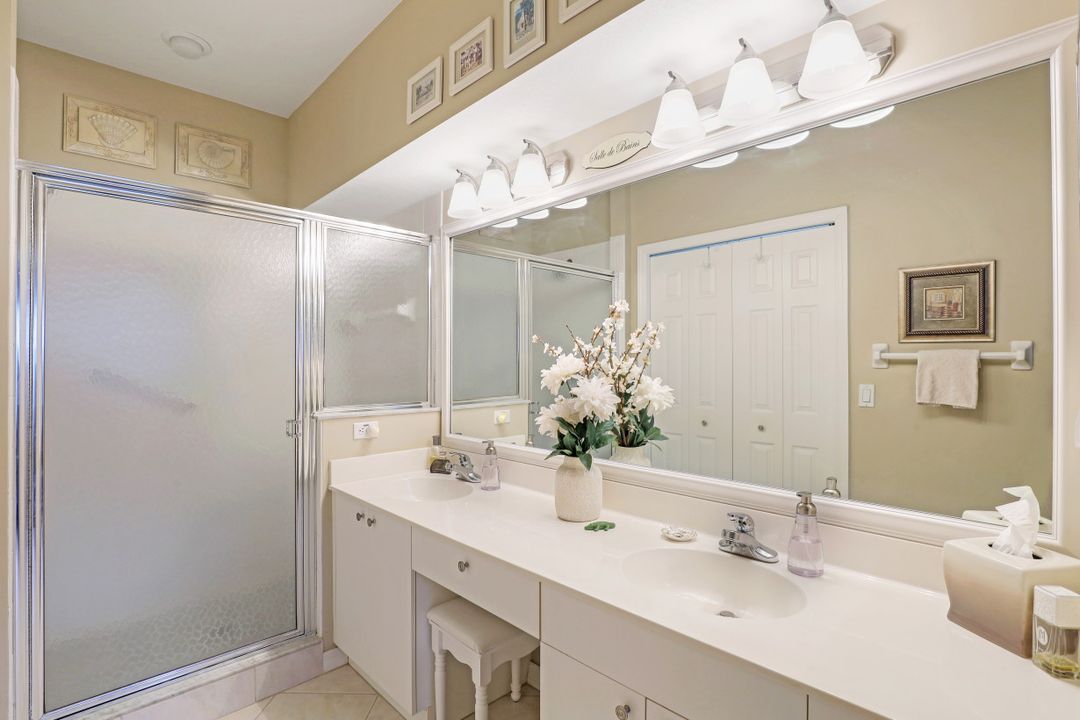 5650 Northboro Dr #101, Naples, FL 34110