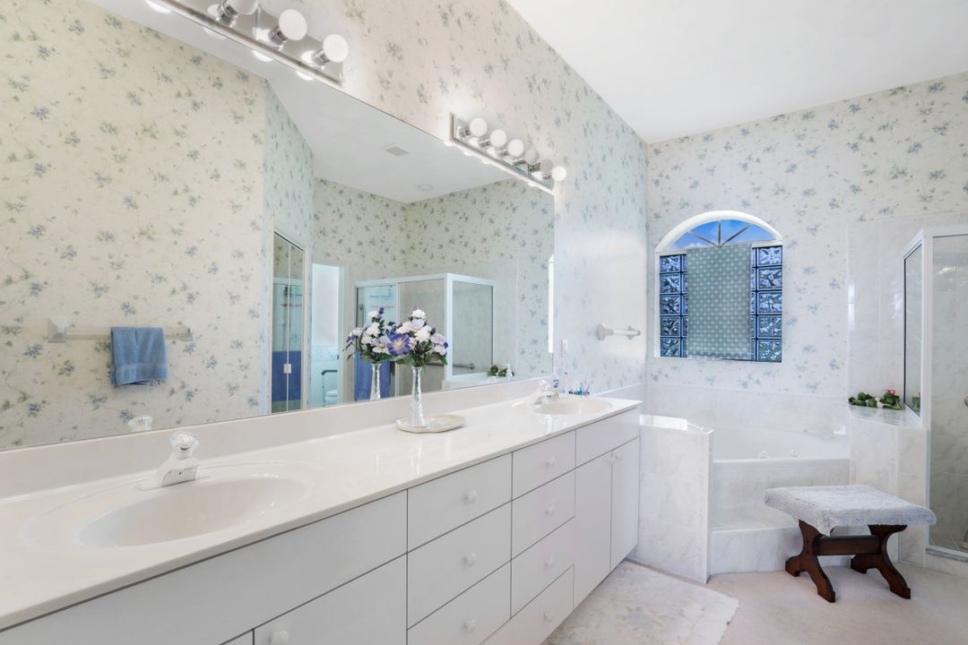 3023 SE 8th Ave, Cape Coral, FL 33904