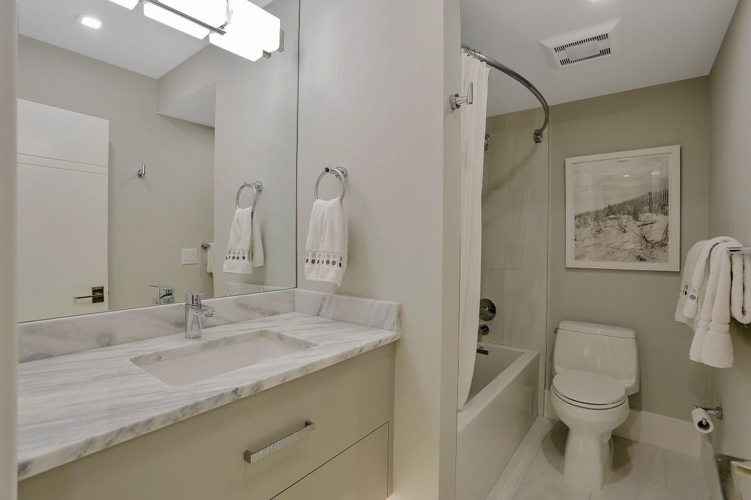 4051 Gulf Shore Blvd N #1101, Naples, FL 34103