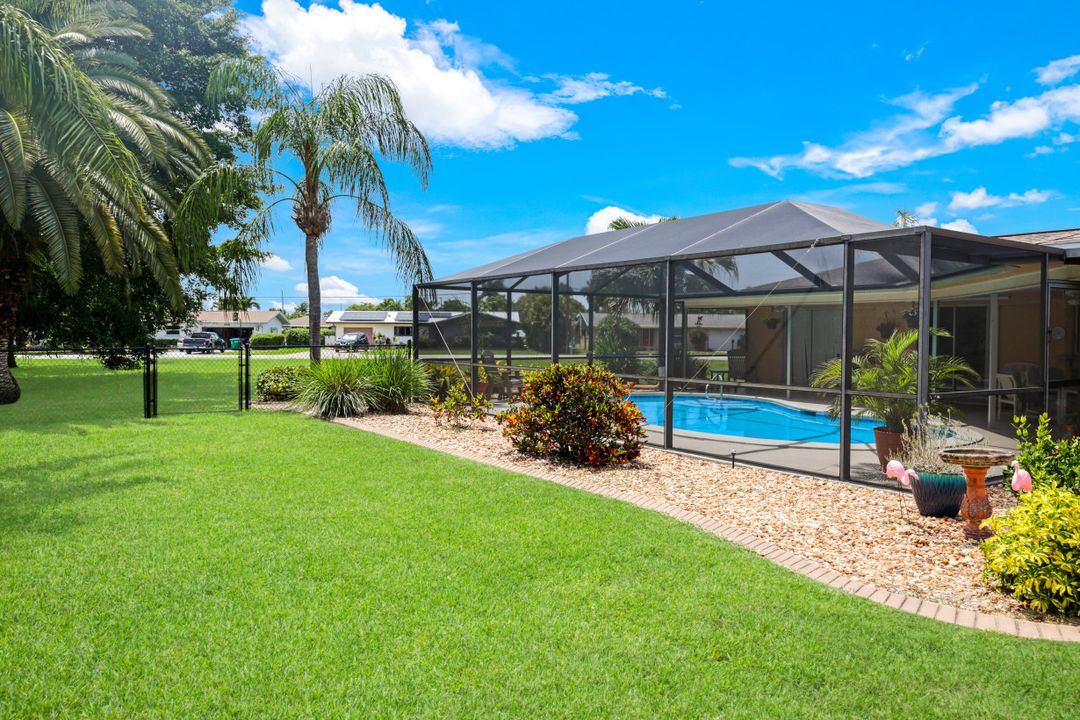 206 SE 45th St, Cape Coral, FL 33904