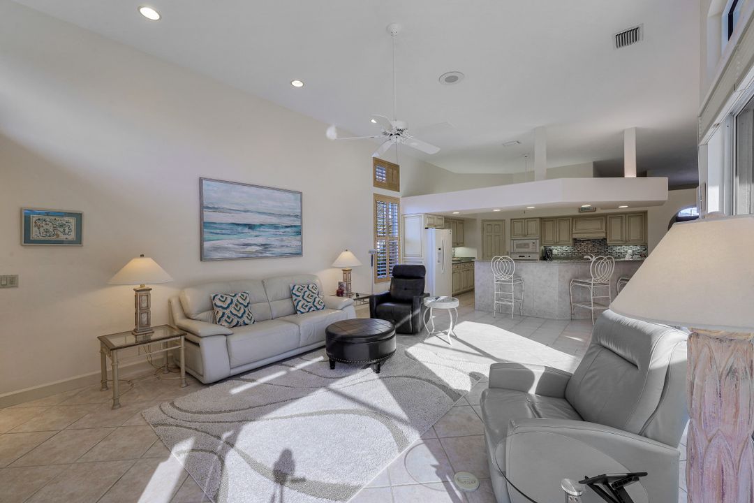 800 Arcadia Ct, Marco Island, FL 34145