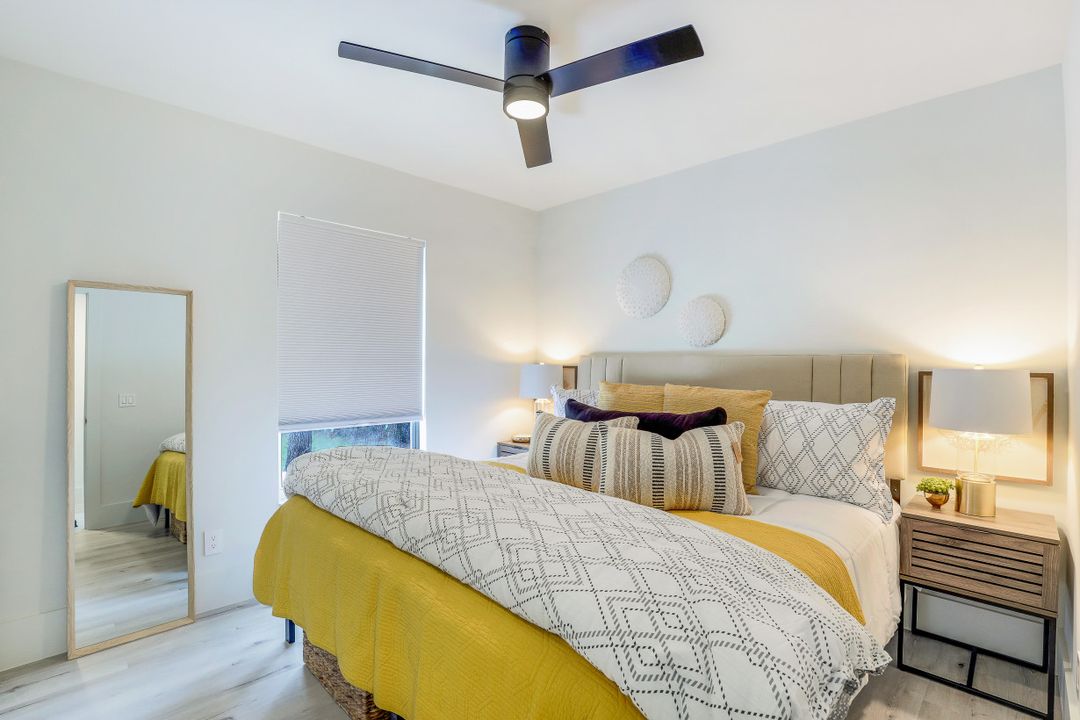 5754 Lancewood Way, Naples, FL 34116