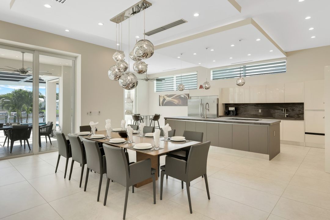 5084 Sorrento Ct, Cape Coral, FL 33904