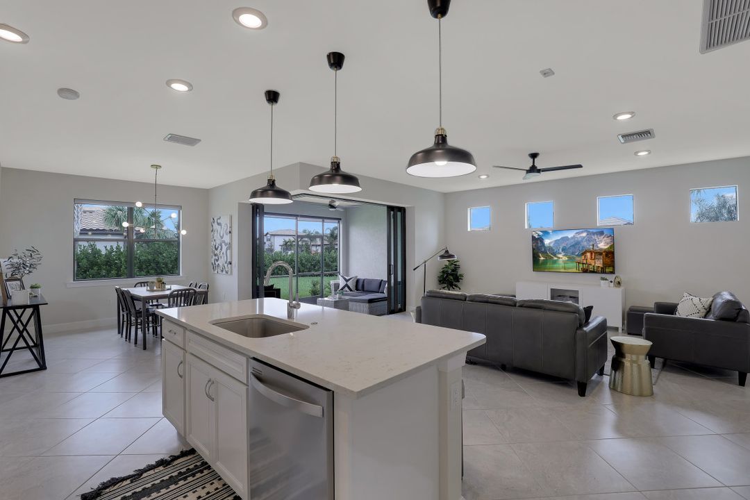 17005 Ashcomb Way, Estero, FL 33928