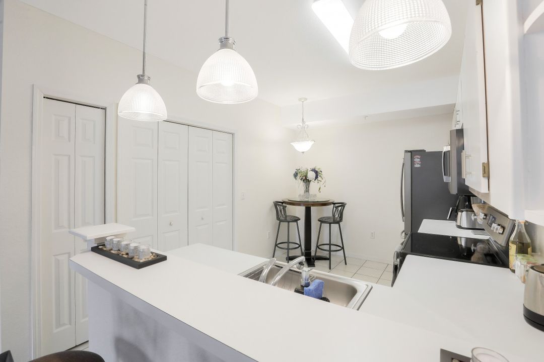 6400 Aragon Way #102, Fort Myers, FL 33966