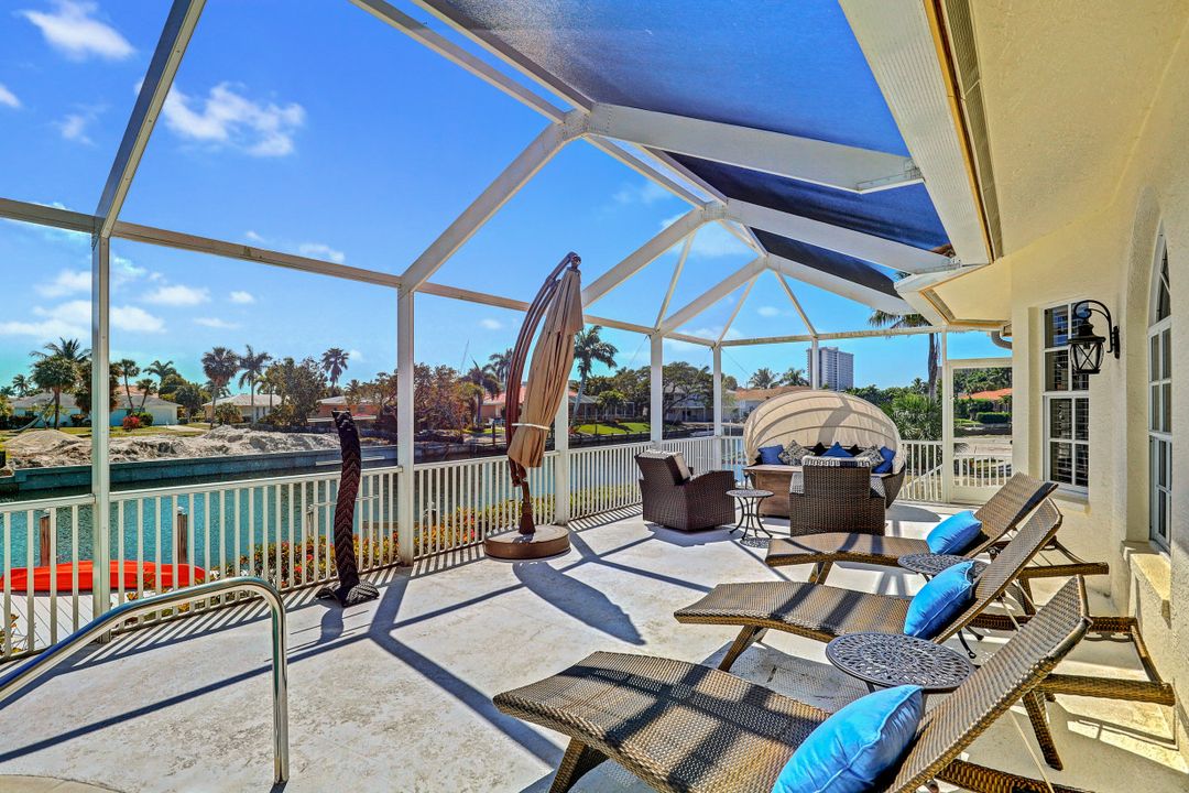 835 Saturn Ct, Marco Island, FL 34145