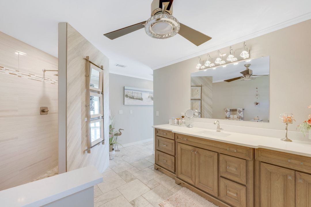 3735 SE 21st Pl, Cape Coral, FL 33904