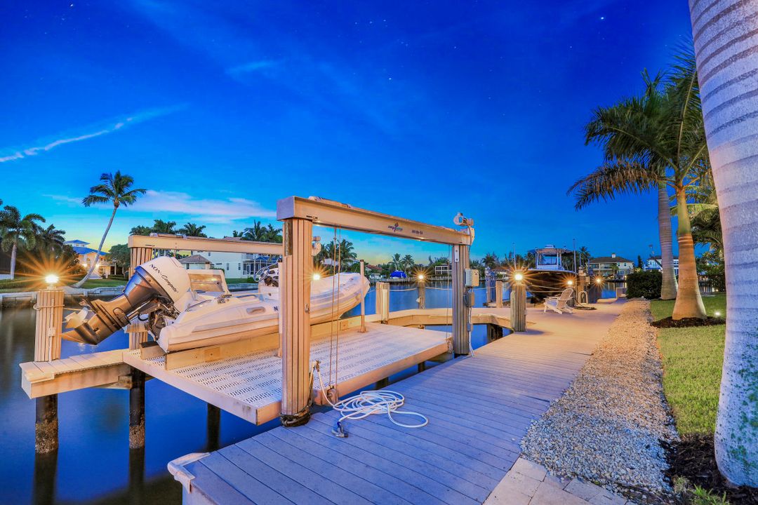 480 Parkhouse Ct, Marco Island, FL 34145