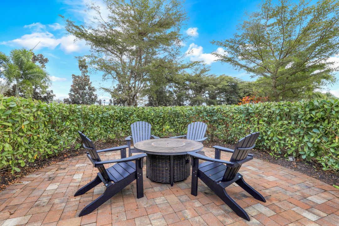 16380 Corsica Way #201, Naples, FL 34110