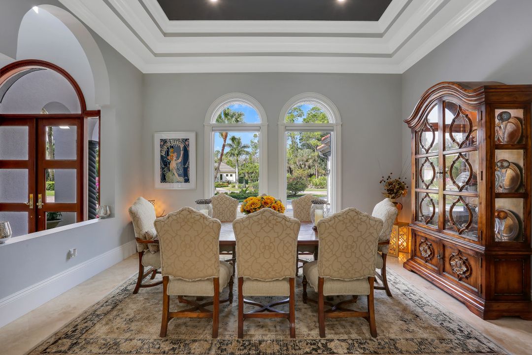 4642 Idylwood Ln, Naples, FL 34119