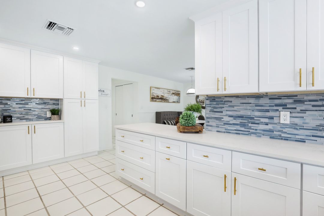 2150 Shad Ct, Naples, FL 34102