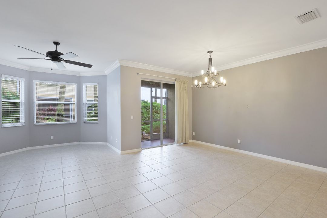 9723 Heatherstone Lake Ct, Estero, FL 33928