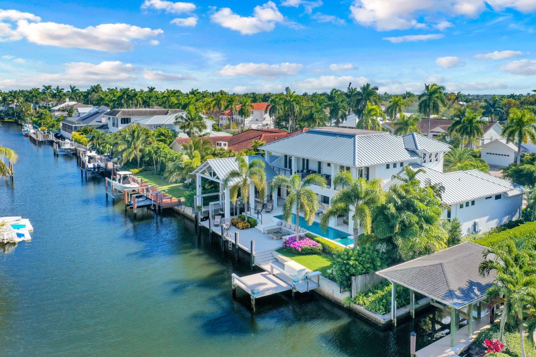 631 17th Ave S, Naples, FL 34102