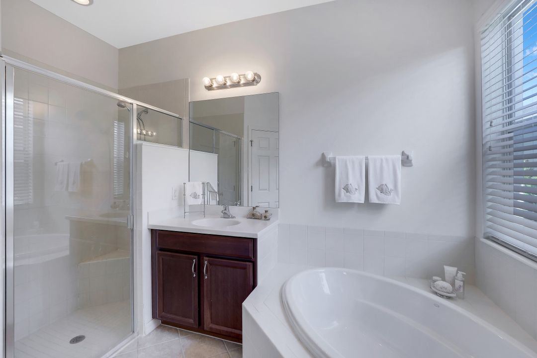 2632 Maraval Ct, Cape Coral, FL 33991