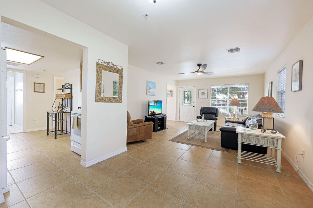 4733 Spring Creek Dr, Bonita Springs, FL 34134