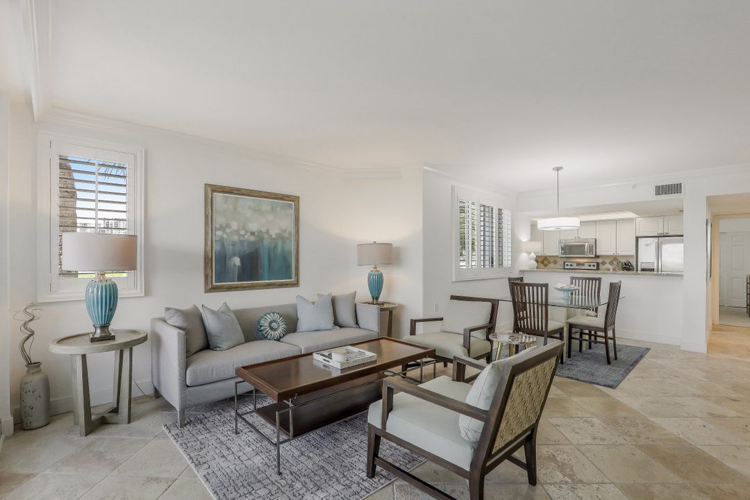 50 Seagate Dr #104, Naples, FL 34103