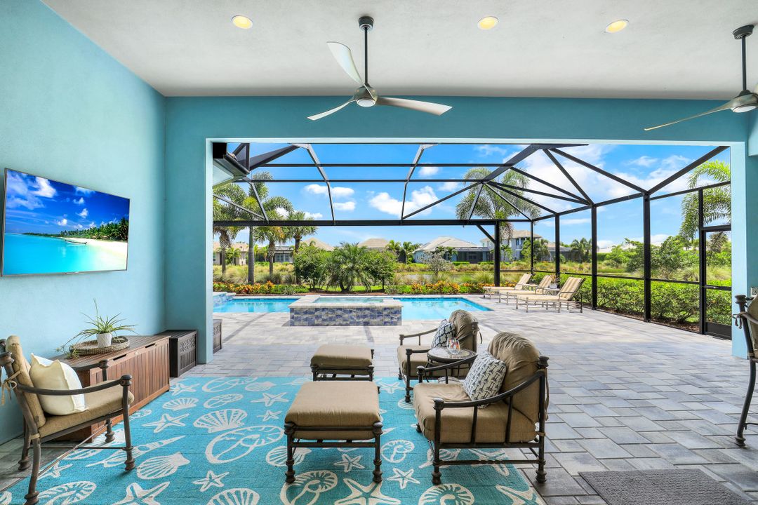 5771 Clarendon Dr, Naples, FL 34113