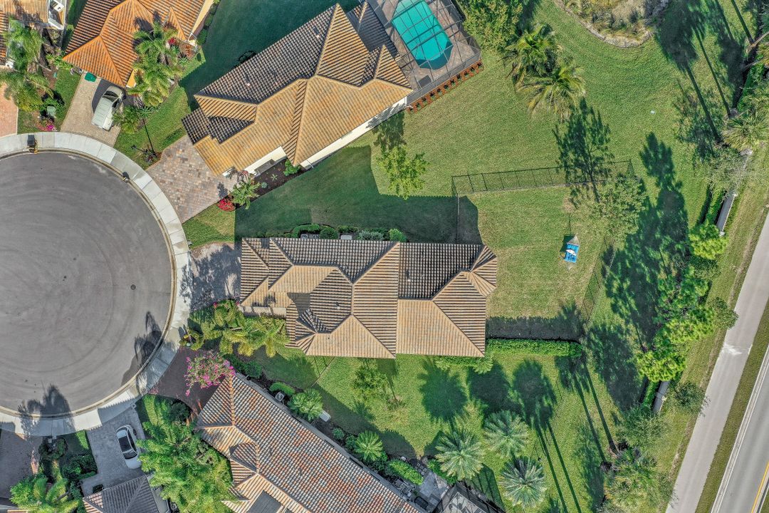 4228 Amelia Wy, Naples, FL 34119