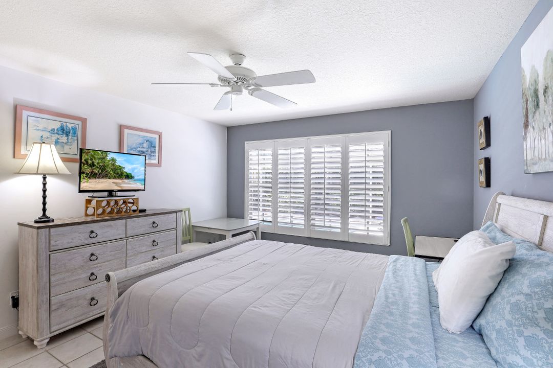 5641 Eleuthera Way, Naples, FL 34119