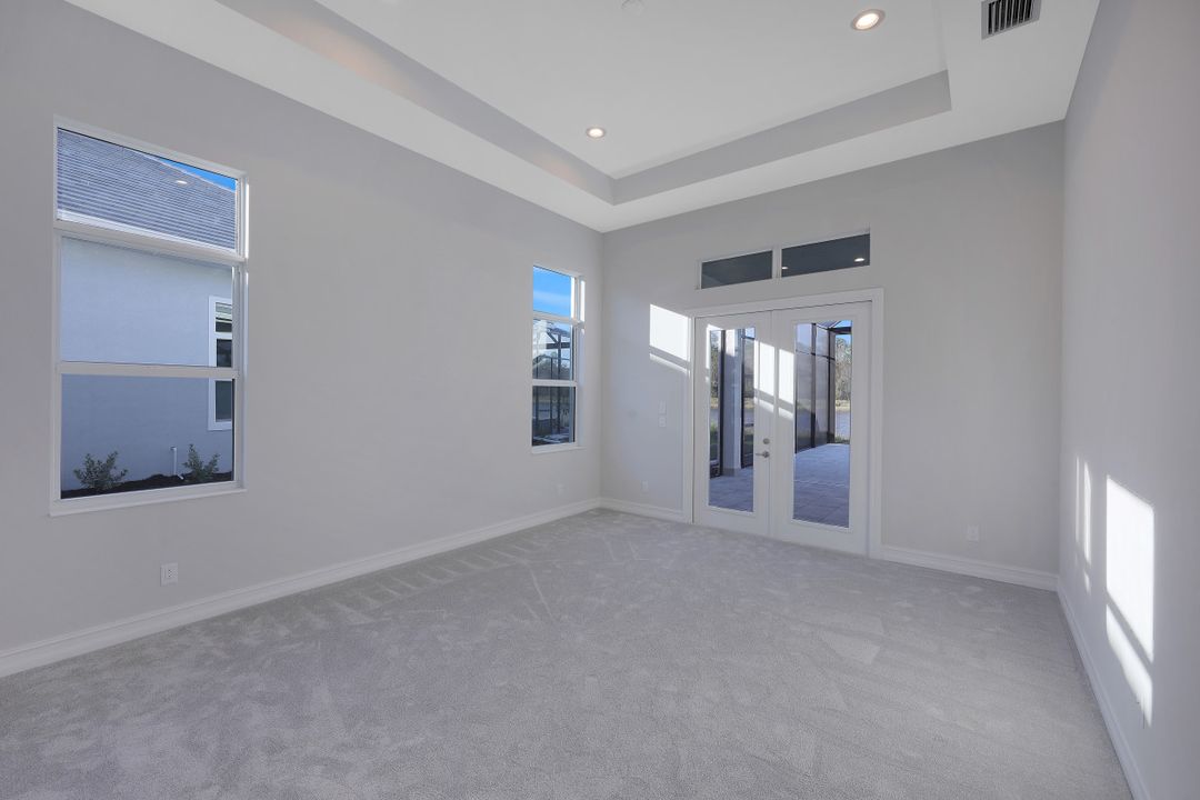 14310 Laguna Spgs Ln, , FL 34114