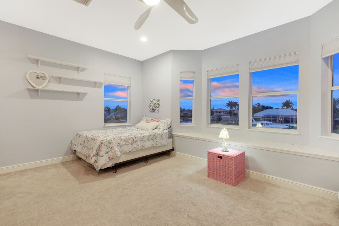 719 Coral Dr, Cape Coral, FL 33904